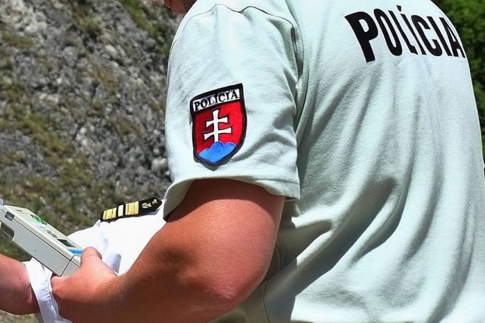 Ilustračný obrázok k článku Policajti si minulý týždeň posvietili na alkohol: Takmer 70 vodičov v našom kraji NAFÚKALO!