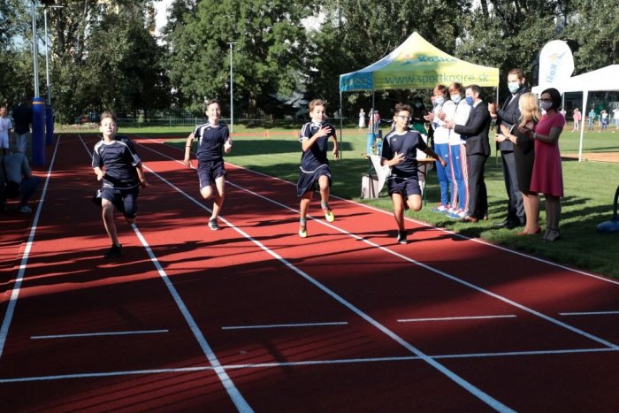 Ilustračný obrázok k článku V Košiciach vybudovali nový atletický ovál, FOTO