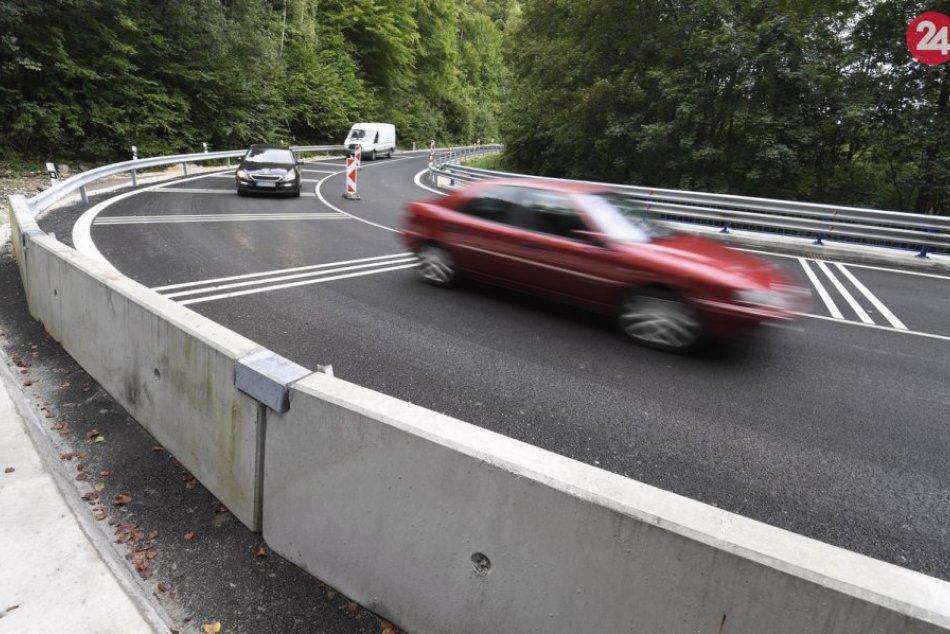 Ilustračný obrázok k článku Veľké plány na rekonštrukciu cesty Žilina – Prievidza – Topoľčany: Aké sú návrhy?