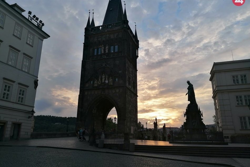 Ilustračný obrázok k článku Česko už uvažuje nad núdzovým stavom. Hlavná hygienička podporuje povinné očkovanie