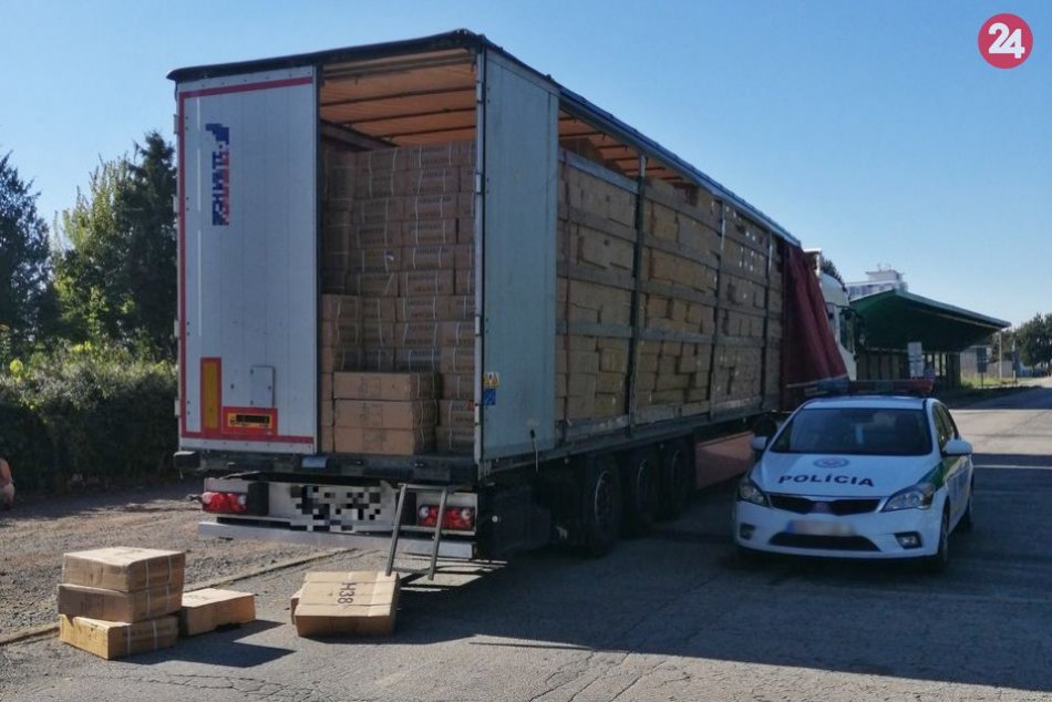 Ilustračný obrázok k článku Nelegálnych migrantov objavili v kamióne: Policajti im prekazili cestu do Nemecka