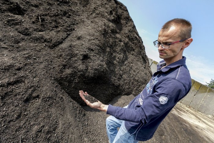 Ilustračný obrázok k článku Získali eurofondy a budujú kompostáreň: Ťažiť má z toho celá obec