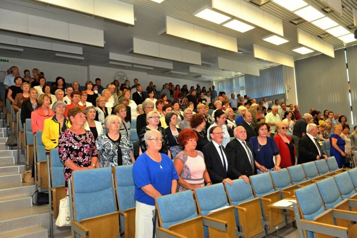 Ilustračný obrázok k článku Chcete sa vzdelávať? Obe univerzity v Trnave otvárajú Univerzitu tretieho veku