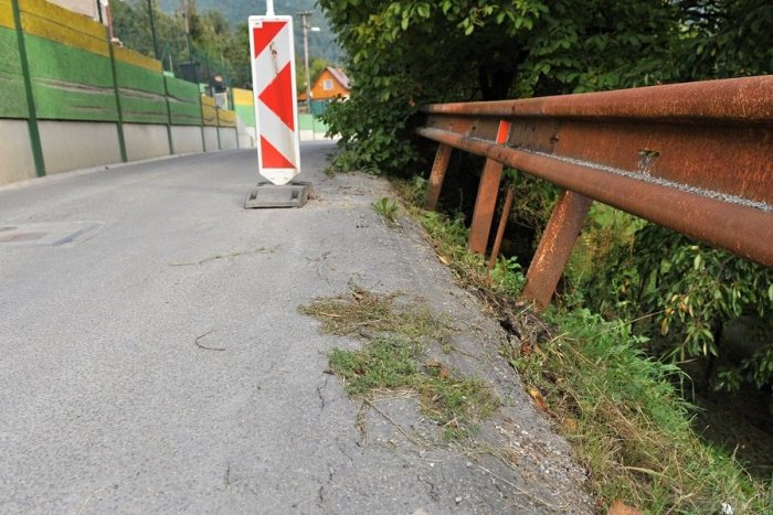 Ilustračný obrázok k článku Cez tieto ulice neprejdeme: Začínajú práce na kanalizácii v Považskom Chlmci