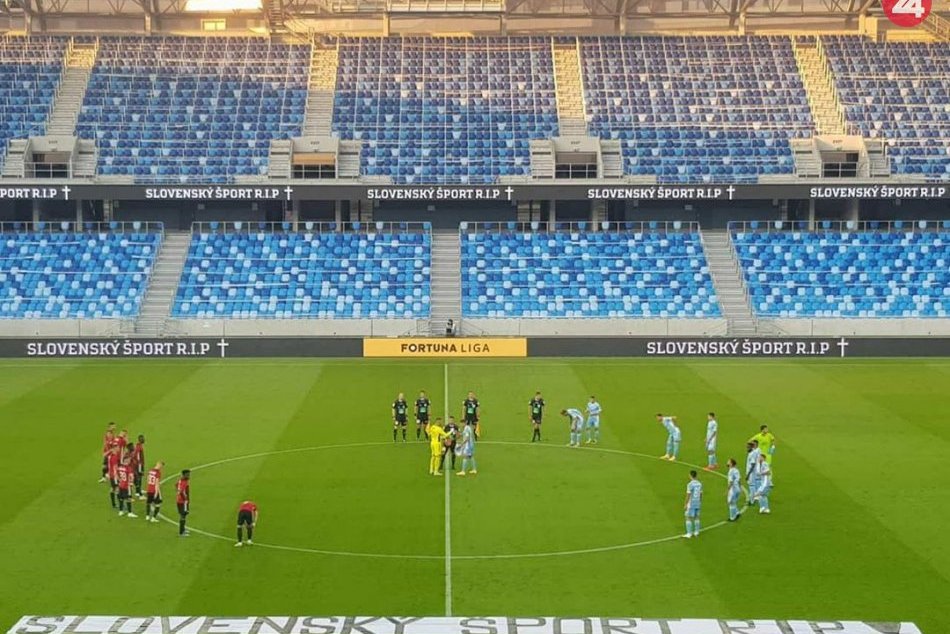 Ilustračný obrázok k článku Liberáli kritizujú obmedzenia: Nechať tisíc divákov v hľadisku? ZRUINUJE to náš šport!