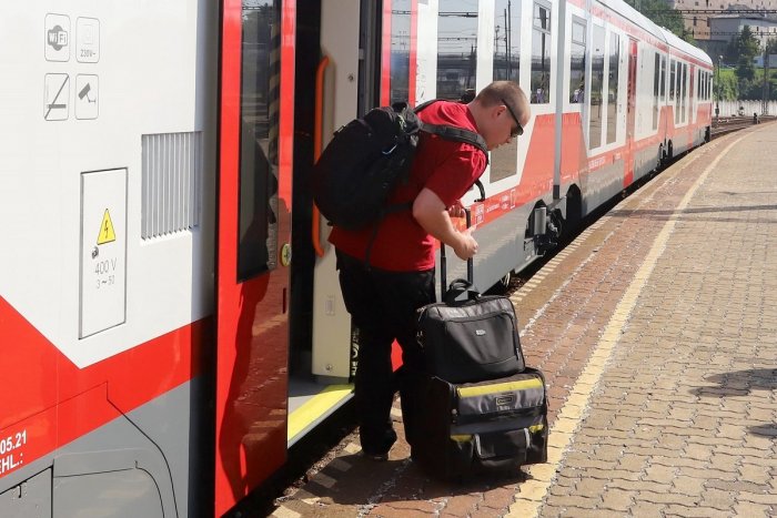 Ilustračný obrázok k článku Vlakom do centra Bratislavy: Máme jedinečnú možnosť oprášiť výborný projekt, tvrdí poslanec