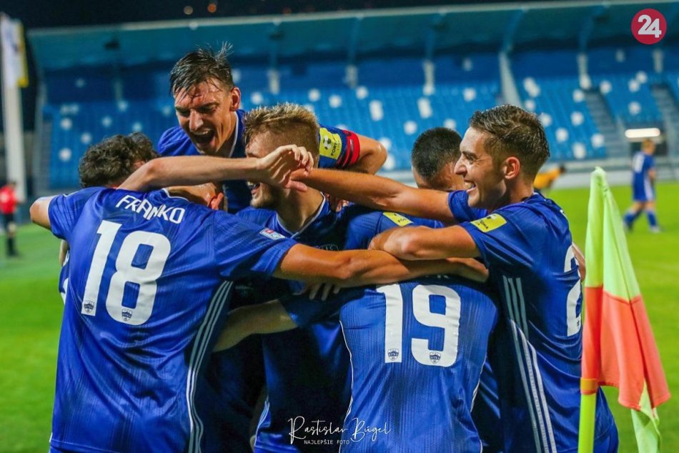 Ilustračný obrázok k článku Nitra doma porazila Pohronie: Galáda tešia hráči z akadémie, FOTO