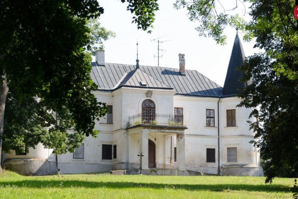 Ilustračný obrázok k článku Pri Nitre zachraňujú vzácnu stavbu: Patrila poslednému potomkovi zakladateľov obce