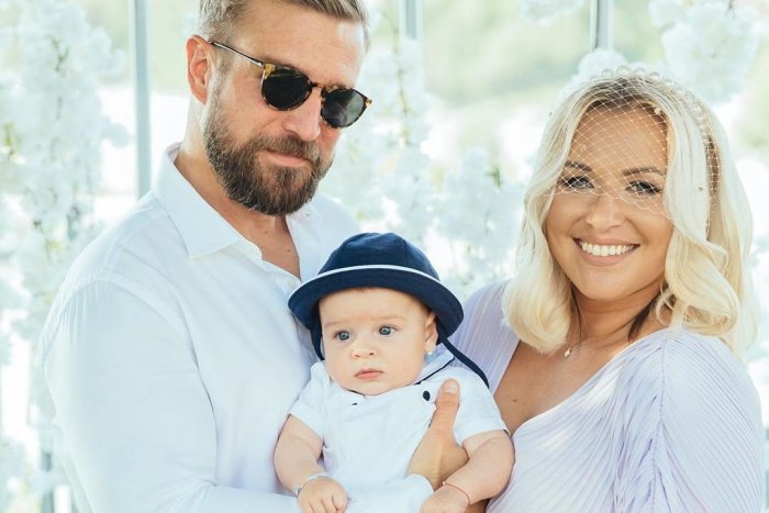 Ilustračný obrázok k článku Ďalšia svadba Cibulkovej? Ale kdeže, to je honosný krst synčeka Jakubka! FOTO