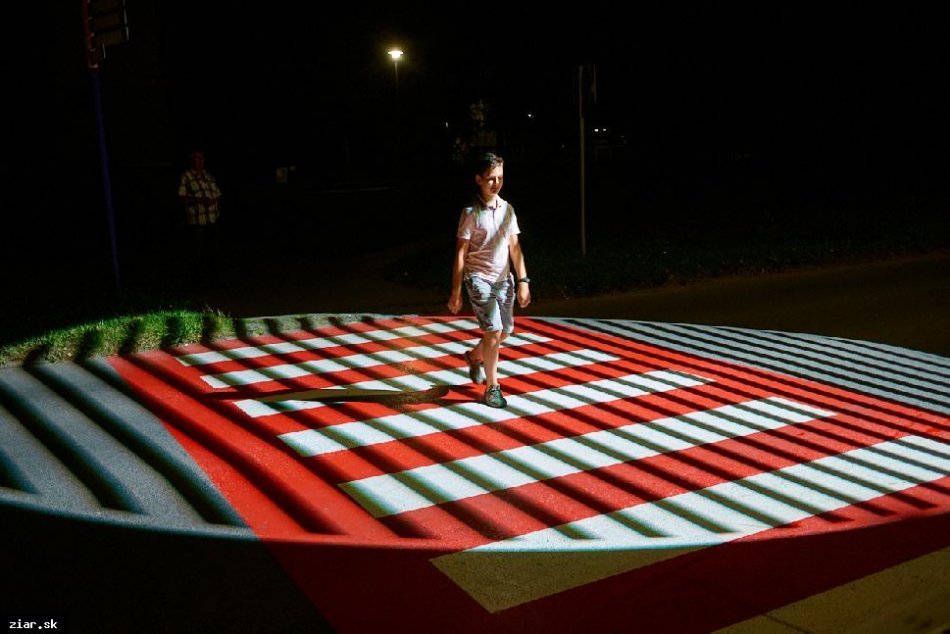 Ilustračný obrázok k článku Ako z budúcnosti: V Žiari pribudol priechod, aký ešte nemajú nikde na svete