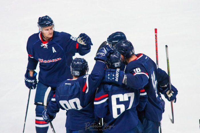 Ilustračný obrázok k článku Nové Zámky nestačili na Slovan: Obsadili nepostupovú 3. priečku