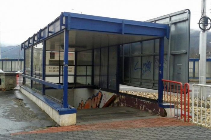 Ilustračný obrázok k článku Bystrický podchod skrášli jedinečná maľba: Lákadlami aj hudobný program a oddychová zóna