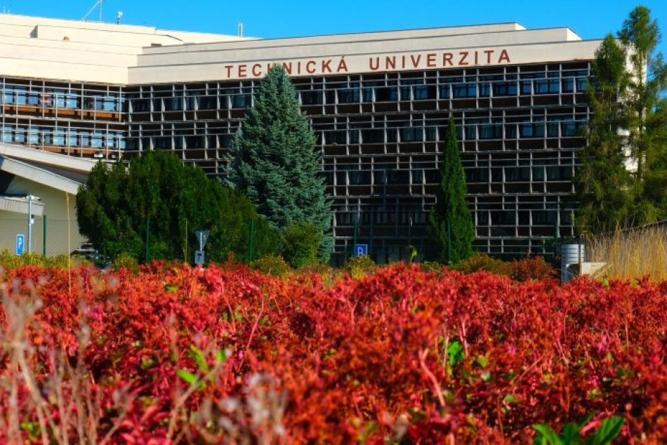 Ilustračný obrázok k článku Na zvolenskej univerzite máme jubilanta: Ide o jednu z fakúlt