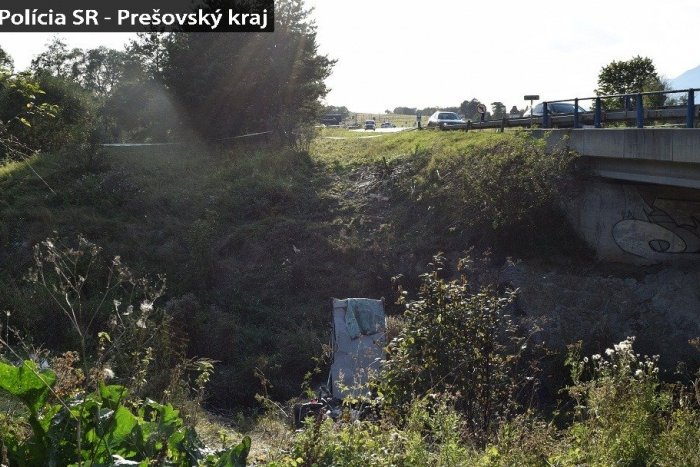 Ilustračný obrázok k článku V aute pod mostom sa našli bezvládne telá dvoch mužov: Policajti opisujú priebeh tragédie