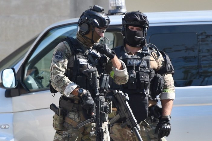 Ilustračný obrázok k článku NAKA zasahovala na obecných úradoch v Bratislavskom kraji. Na čo sa zamerala?