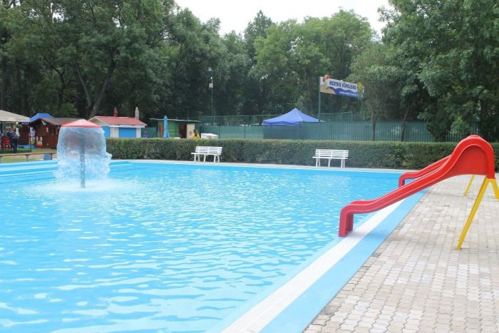 Ilustračný obrázok k článku V Trebišove chystajú ďalšiu obnovu kúpaliska: Pribudnú nové atrakcie