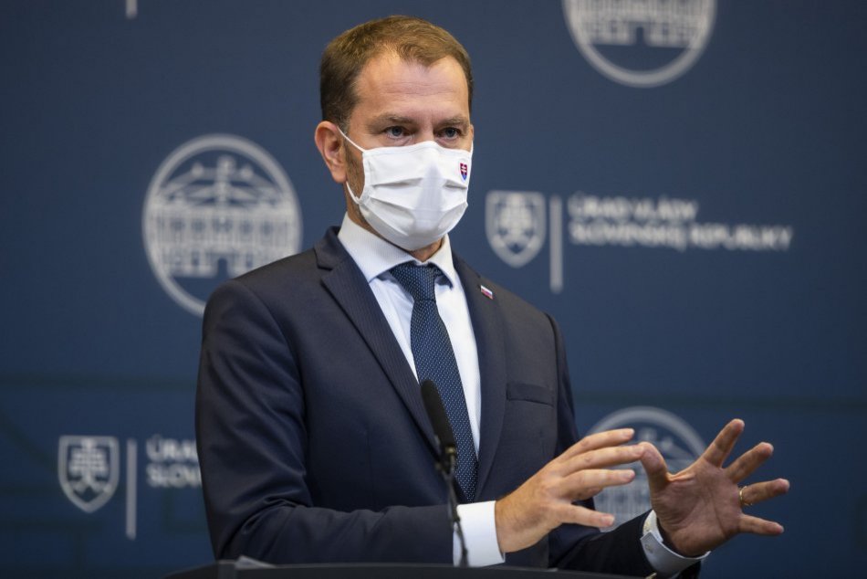 Ilustračný obrázok k článku Matovič nevylučuje zatváranie regiónov: Keď nám choroba bujnie, musíme prijať rozhodnutie