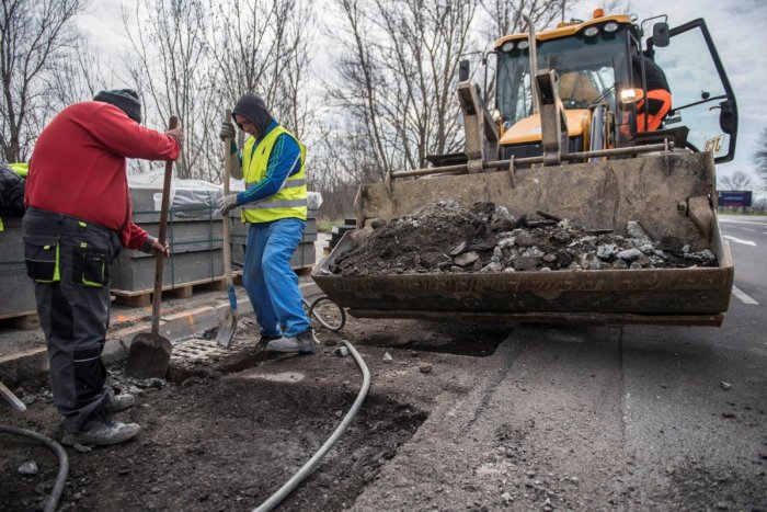 Ilustračný obrázok k článku V Trnavskom kraji opravia ďalšie cesty za 1,6 milióna! Ktoré úseky to budú?