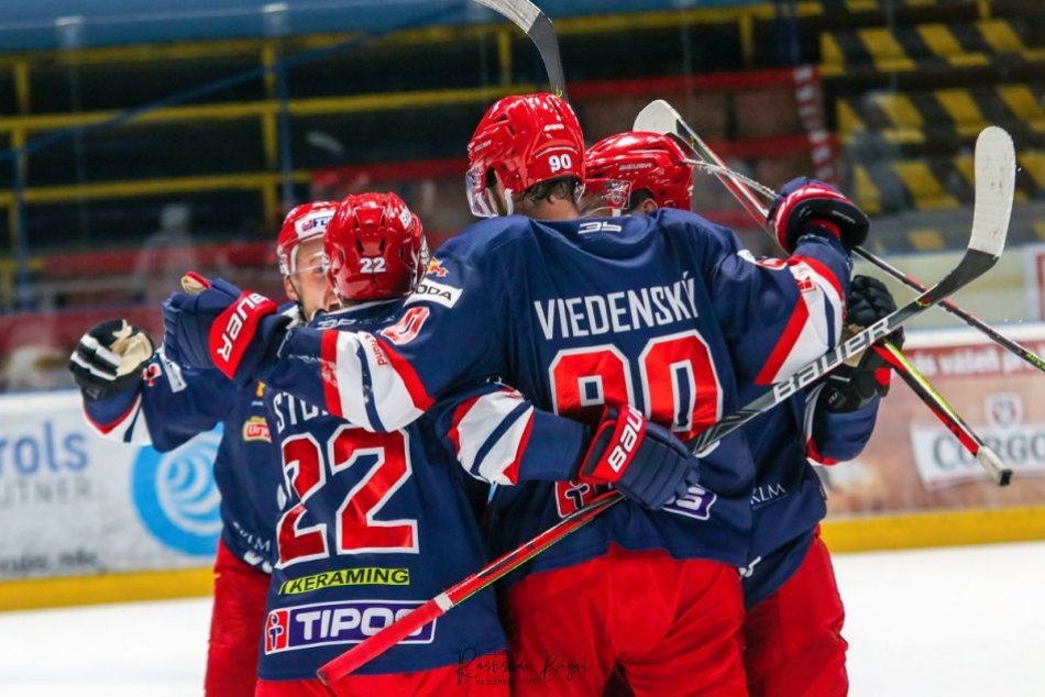 Ilustračný obrázok k článku Zvolenčania sa odtrhli z reťaze: Liptákom nastrieľali 10 gólov, HLASY