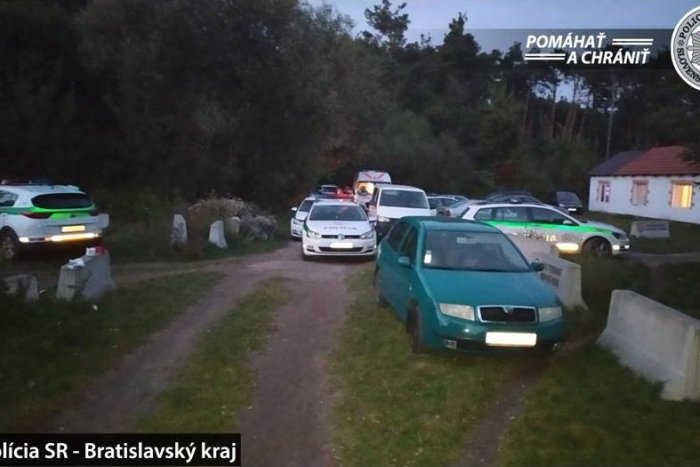 Ilustračný obrázok k článku Lietali kamene aj fľaše: Po hromadnej bitke v Plaveckom Štvrtku padlo obvinenie