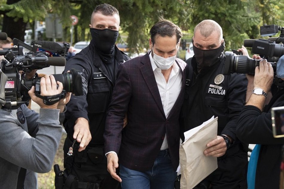 Ilustračný obrázok k článku Starostu Nového Mesta Rudolfa Kusého prepustili: Stále mu však hrozí 12 rokov