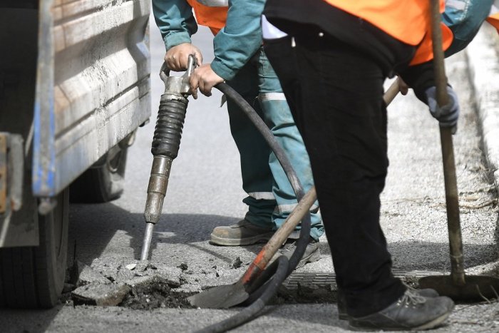 Ilustračný obrázok k článku Vodiči, na diaľnici D1 pri Spišskom Podhradí radšej zbystrite: Čaká nás obmedzenie