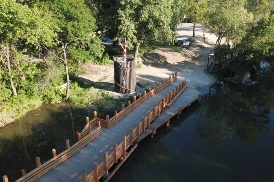 Ilustračný obrázok k článku Ovocná alej na atraktívnom mieste neďaleko Bratislavy: K jej vybudovaniu môže prispieť každý