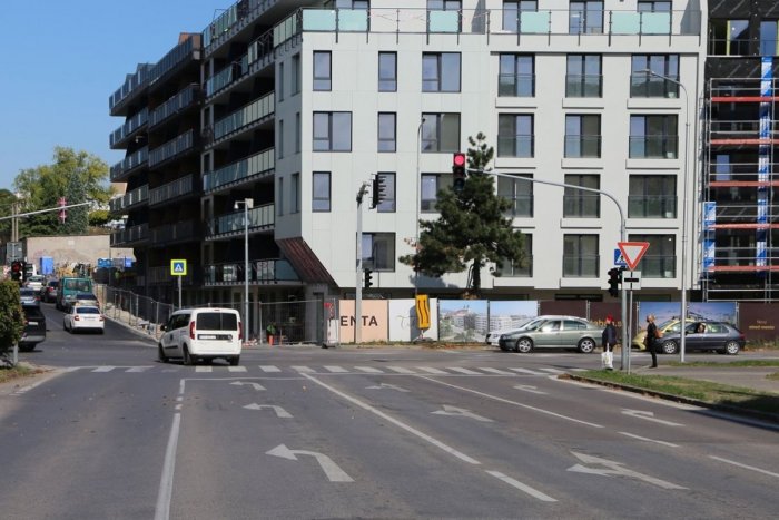 Ilustračný obrázok k článku Centrum Nitry čakajú dopravné obmedzenia: Sledujte značenie + MAPA