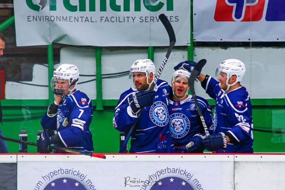 Ilustračný obrázok k článku Nitra je opäť na ľade: Proti Slovanu vykorčuľuje s mladými hráčmi