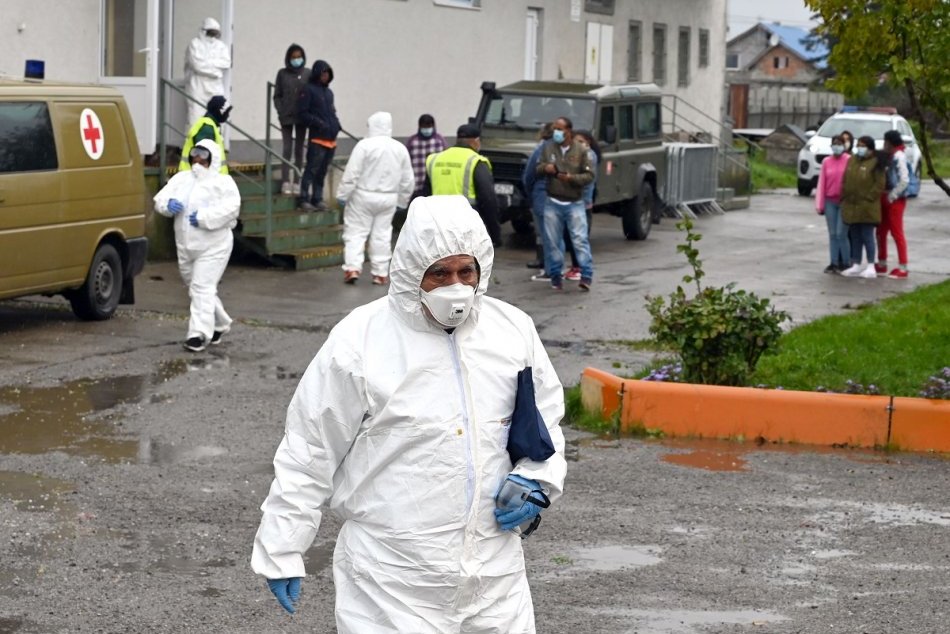 Ilustračný obrázok k článku Nové ohnisko nákazy neďaleko Košíc! Rómsku osadu bude strážiť polícia