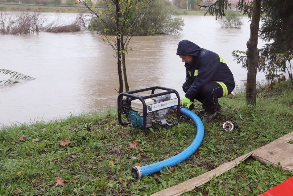 Ilustračný obrázok k článku Lejak robí problémy: V okrese Topoľčany hrozí povodeň z trvalého dažďa
