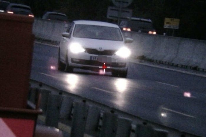 Ilustračný obrázok k článku Poriadne trúfalý šofér: Po diaľnici uháňal s viac ako 1,5 promile!