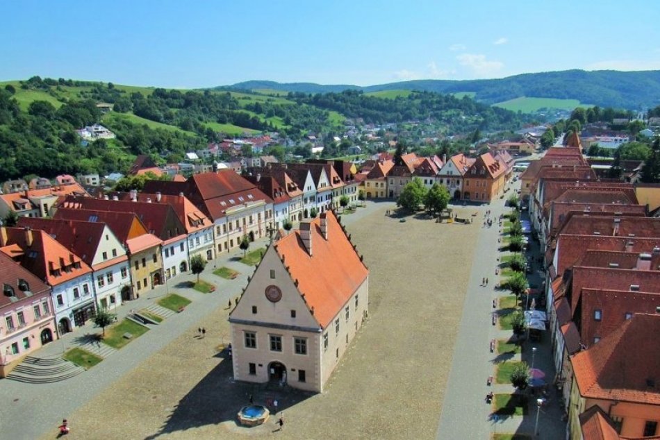 Ilustračný obrázok k článku Ďalšia pomôcka v boji proti pandémii: Mesto začalo s distribúciou germicídnych žiaričov