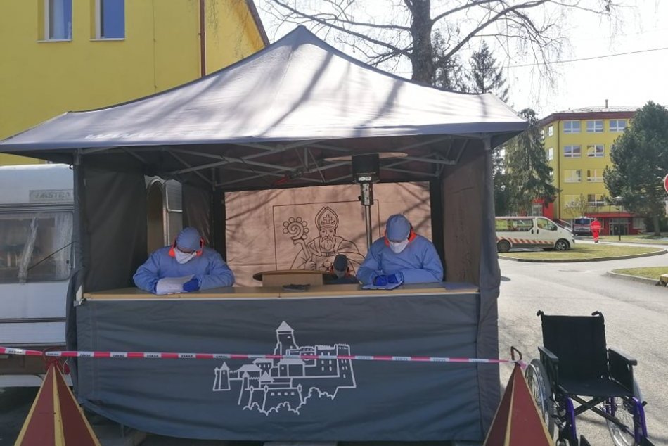 Ilustračný obrázok k článku Ste zdravotník? Radnica zháňa posily na celoplošné testovanie v Prešove