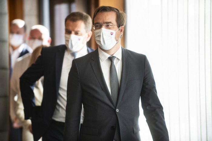 Ilustračný obrázok k článku Konečne aj dobrá správa: Reprodukčné číslo COVID-19 na Slovensku kleslo na 0,7 až 0,9