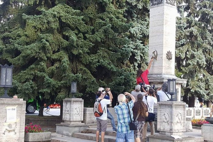 Ilustračný obrázok k článku Primátor Polaček tvrdí: Presunutie pomníka v Košiciach by stalo možno aj milióny!