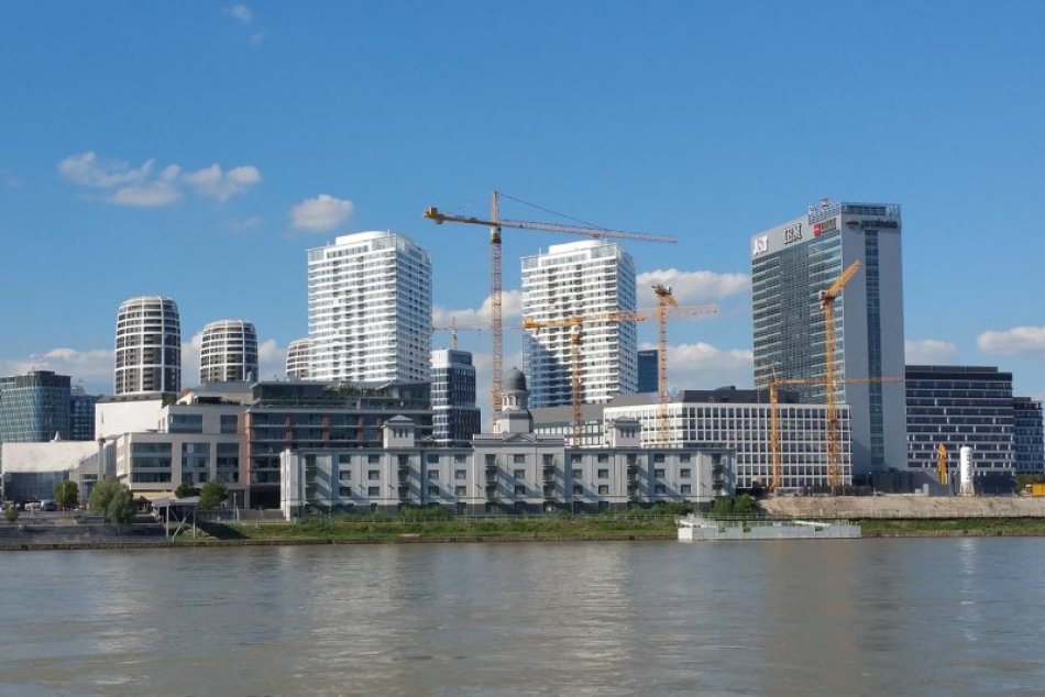 Ilustračný obrázok k článku ŠIALENÉ ceny novostavieb v Bratislave: Prvýkrát prekonali TÚTO "magickú" hranicu