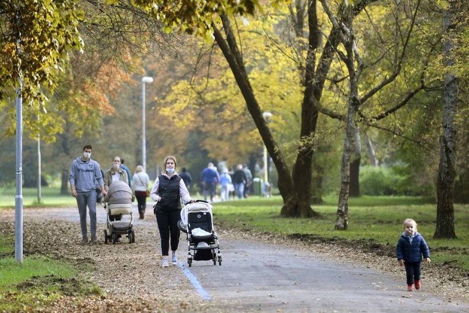 Ilustračný obrázok k článku Rodičovská dovolenka by sa mala predĺžiť. Ako to bude s podporou v nezamestnanosti?
