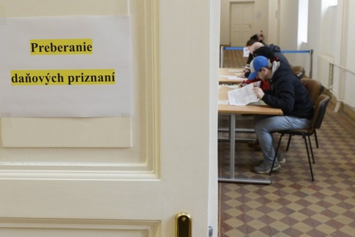 Ilustračný obrázok k článku RADÍME: Termín daňových priznaní sa neúprosne blíži. Čo ak niet z čoho daň zaplatiť?