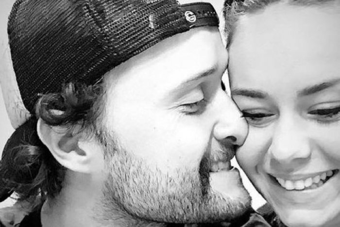 Ilustračný obrázok k článku Krásna správa od Dominiky Kavaschovej a Daniela Fischera: Čakáme bábo!