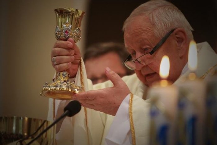 Ilustračný obrázok k článku Smutná správa: Zomrel spišský diecézny biskup Štefan Sečka