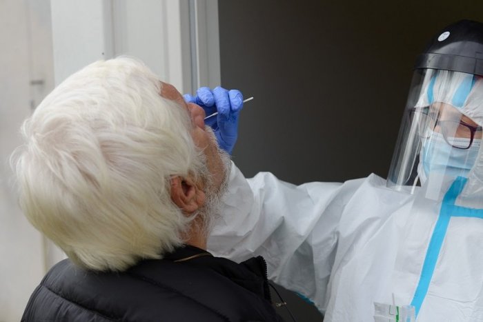 Ilustračný obrázok k článku Úrad v Pliešovciach je v karanténe: Ako bude v obci prebiehať testovanie?