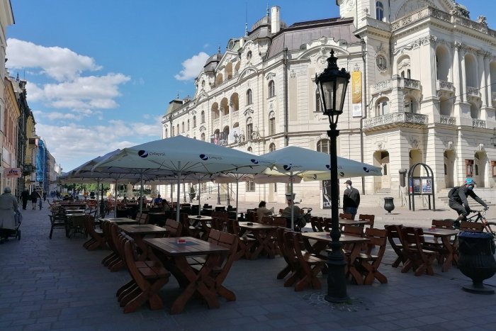 Ilustračný obrázok k článku V historickej budove Štátneho divadla budú testovať aj na javisku