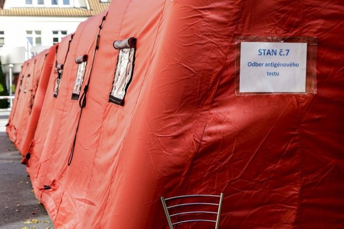 Ilustračný obrázok k článku SVET O SLOVENSKU: Plošné testovanie má nedostatky, ale môže byť vzorom