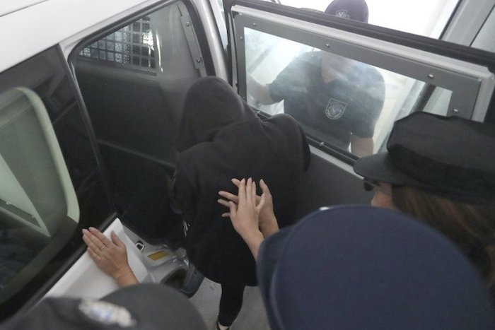 Ilustračný obrázok k článku SVET O SLOVENSKU: Panic znásilnil 11-ročné dievča a rodičia mu pomohli utiecť