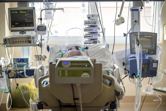 Ilustračný obrázok k článku Slovensko hlási ďalších 68 úmrtí a takmer 10-tisíc nových prípadov nákazy