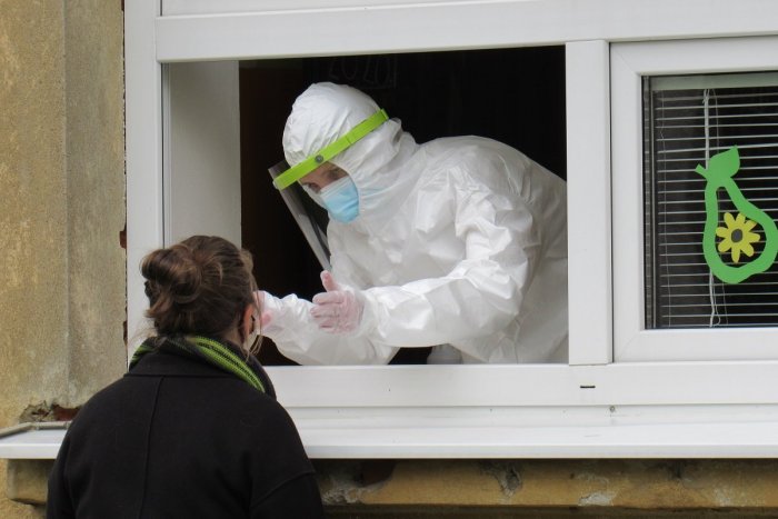 Ilustračný obrázok k článku V Lučenci v sobotu urobili vyše 8 500 testov: Koľko z nich vyšlo pozitívnych?