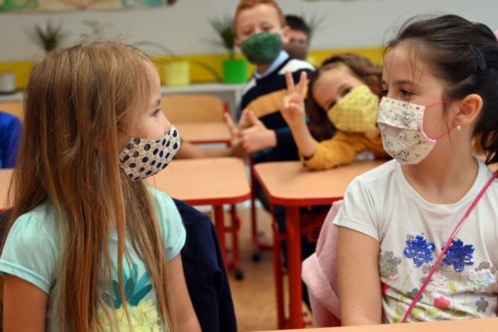 Ilustračný obrázok k článku Mimoriadna správa: Školy a škôlky v Prievidzi a okolí budú zatvorené!