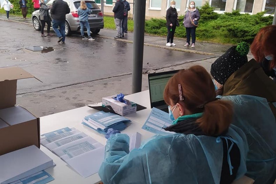 Ilustračný obrázok k článku SVET O SLOVENSKU: CNN hodnotí slovenské testovanie. Pred čím varuje?