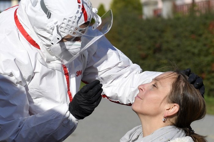 Ilustračný obrázok k článku Prípadov v Banskobystrickom kraji RAPÍDNE pribudlo: Okresy majú aj vyše STO pozitívnych